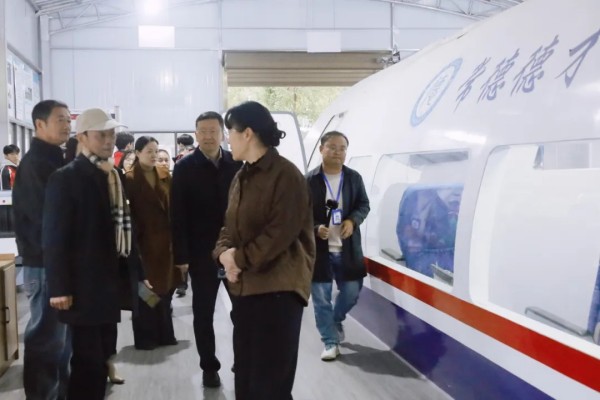 常德新德才職業(yè)學(xué)校,常德新德才,常德招生就業(yè),電子商務(wù)專(zhuān)業(yè)學(xué)校,專(zhuān)業(yè)學(xué)校報(bào)考哪里好